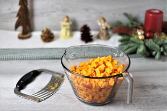 Kürbis zerkleinern mit dem Wellenschneider von Pampered Chef