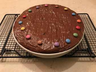 Blitz Kuchen auf die Schnelle aus der Stoneware rund, Ofenhexe oder runden Ofenhexe online im Pampered Chef Onlineshop bestellen