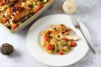 Rosmarinkartoffelnund mediterrane Hähnchenbrustfilets im Ofenzauberer oder der Ofenhexe im Pampered Chef Onlineshop bestellen