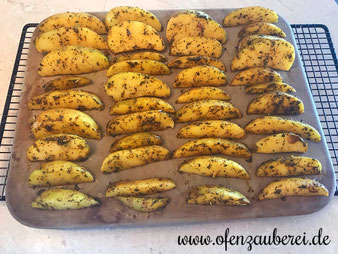 Cordon Bleu mit Kartoffel-Wedges auf dem Zauberstein und der Ofenhexe oder dem Ofenzauberer von Pampered Chef im Onlineshop bestellen