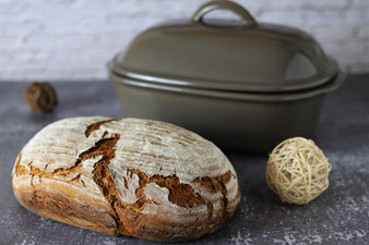 Bauernbrot im Pampered Chef Ofenmeister