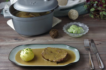 Manzo alla California Rinderschmorbraten im emaillierten gusseisernen Topf von Pampered Chef