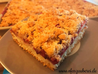 Zwetschendatschi, Zwetschgenkuchen oder Pflaumenkuchen mit Streuseln im Ofenzauberer von Pampered Chef aus dem Onlineshop