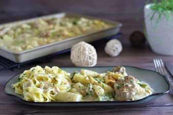 Spargel mit Schweinefilet auf dem Ofenzauberer vom Pampered Chef Onlineshop bestellen