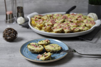 Überbackene Ofenkartoffeln auf der White Lady oder Ofenzauberer James aus dem Pampered Chef Onlineshop mit Kuchengitter, Salz & Pfeffermühlenset