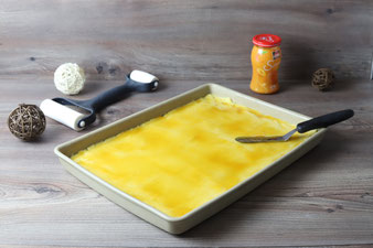Nuessecken auf dem Ofenzauberer mit Teigroller und Kuchengitter sowie Packs an Silikonhandschuhen aus dem Pampered Chef Onlineshop