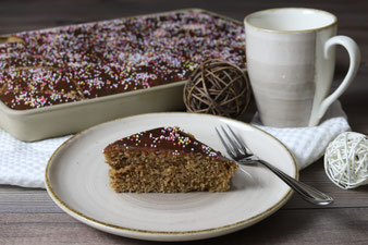 Lebkuchenschnitten, Gewürzschnitten, Blechlebkuchen auf dem großen Ofenzauberer James von Pampered Chef mit Kuchengitter und Silikonhandschuhen im Pampered Chef Onlineshop bestellen