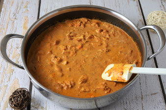 Hähnchen mit Soße in der Pfanne von Pampered Chef