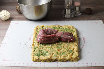 Schweinefilet im Semmelknödelmantel aus dem Ofenmeister von Pampered Chef