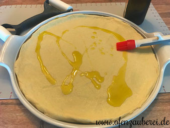 Pizzabrot auf dem Zauberstein, Ofenzauberer oder White Lady von Pampered Chef im Onlineshop