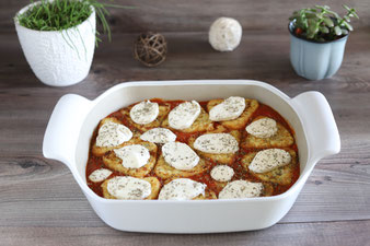 Rösti Gratin mit Tomate und Mozzarella im großen Bäker
