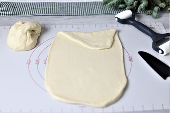 Hefeteig auf der Teigunterlage von Pampered Chef