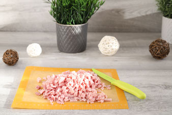 Gefüllte Pizzabrötchen auf der White Lady oder dem Ofenzauberer mit Microplane Reibe und Kuchengitter im Pampered Chef Onlineshop