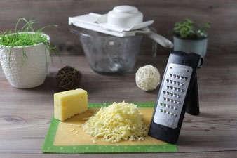Grobe Microplane Reibe, große Nixe und kleiner Küchenhobel von Pampered Chef im Onlineshop