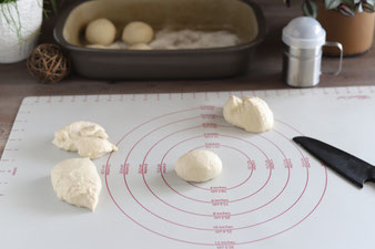 Teigunterlage und Nylonmesser von Pampered Chef