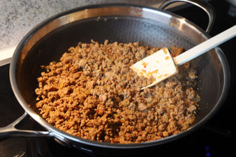 Chili con Carne in der Pamperedchef Edelstahlpfanne Wokpfanne Antihaftpfanne im Pampered Chef Onlineshop bestellen