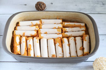 Lasagneplatten in die Ofenhexe legen