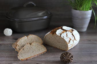 Brot mit Sauerteig im Ofenmeister von Pampered Chef online bestellen