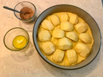 Apfel Zimt Kuchen aus der Stoneware rund im Pampered Chef Onlineshop bestellen