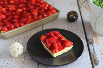 Käsekuchen mit Erdbeeren im Ofenzauberer von Pampered Chef
