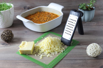 Nudelgratin mit ungekochten Nudeln im Bäker