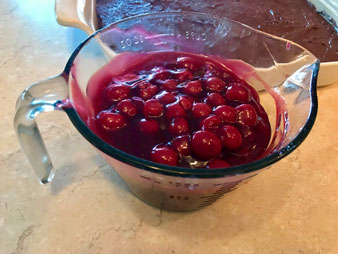 Schoko Kirsch Kuchen mit Streuseln aus dem großen flachen Bäker im Pampered Chef Onlineshop bestellen