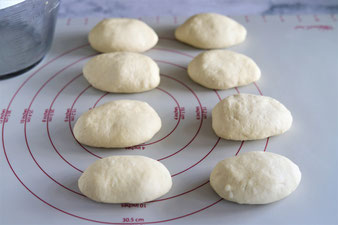 Brötchen oder Semmeln auf dem Zauberstein online im Pampered Chef Onlineshop bestellen