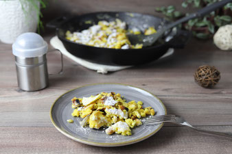 Kaiserschmarrn in der 30 cm gusseisernen Pfanne von Pampered Chef
