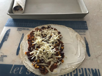 Mexikanische Chili con carne Tortilla Wraps Burritos im großen Ofenzauberer vom Pampered Chef Onlineshop