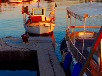 Boote im Abendlicht