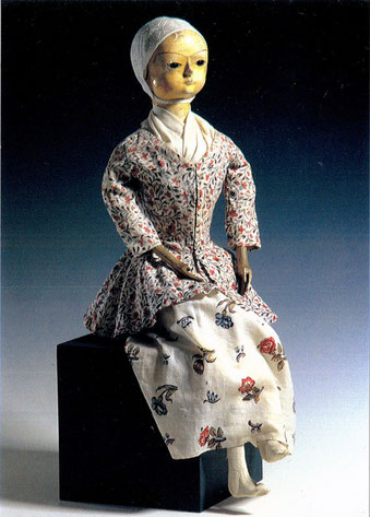 Holzpuppe im Queen-Anne-Stil (Engl. 18. Jh.), (c) Spielzeugmuseum Neustadt
