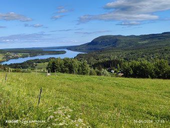 Hällsjö in de verte