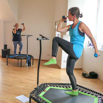 Rückenfit mit Trampolin