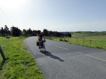 Unterwegs im Zentralmassiv bei Aubrac  vor der Abfahrt ins Lot-Tal