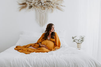 Babybauch Shooting, Babybauch Bilder, Babybauch Fotografie, Fotograf Dingolfing, Babybauch Fotograf Dingolfing, Babybauch bemalen, Newborn Shooting, Neugeborenen Bilder, Babybilder, Sevi Koch Landshut, Fotograf Landshut, Fotograf Straubing, Nicole Hecht