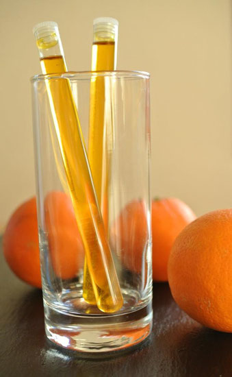Orangenöl selber machen - ohne künstliche Aromastoffe