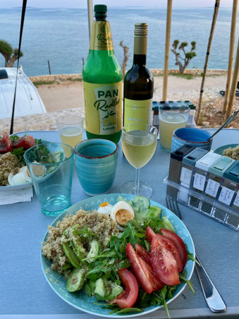 Bowl mit Riesenflasche Radler 
