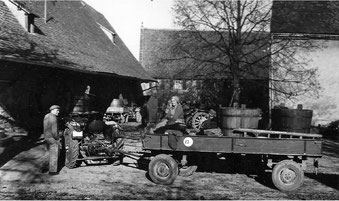 Traubenanlieferung im Amthof Mitte der 1960 er Jahre