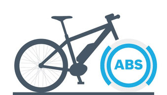 Das ABS greift in den Bremsvorgang ein und bremst das e-Bike reguliert ab sodass Fahrer die Kontrolle über das e-Bike behalten.