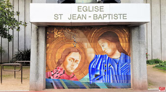 Céramique du baptême du Christ par Jean-Baptiste à Vélizy-Villacoublay.