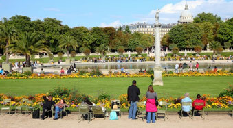 Chaises au jardin du Luxembourg au 21ème siècle