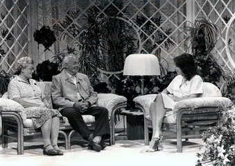Rudolf and Leopoldine Gräff at the austrian broadcaster ORF with Vera Russwurm at her show "Hallo Fernsehen" (1985)