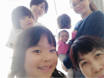 浦安音楽ホール、子育てママの息抜きワークショップの風景です