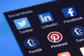 Social media Facebook tiktok Instagram