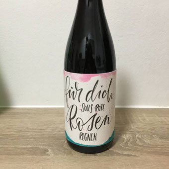 DIY Anleitung für eine Weinflaschenbanderole mit Handlettering und Aquarell: Die fertige Flasche