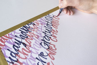 lockeres Handlettering um ein Geschenkset zu gestalten