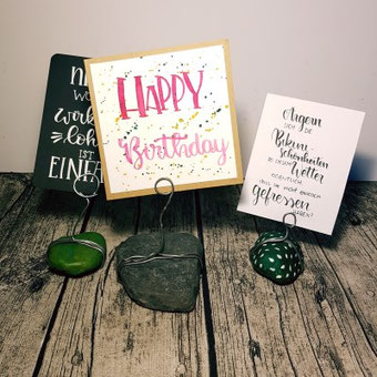 DIY Letteringhalter aus Steinen und Draht selber machen - eine perfekte Präsentation für deine Letterings oder Karten