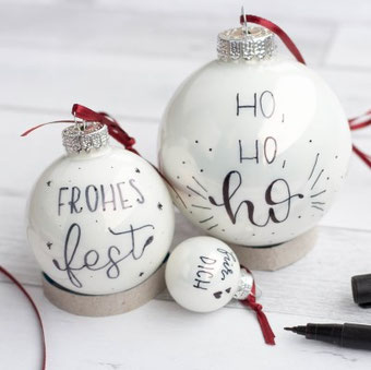 Gestalte einzigartige Weihnachtsgeschenke und Dekoration: Belettere ganz einfach deine Weihnachtskugeln und lerne in dieser Anleitung wie das funktioniert