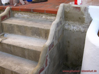 Griechenland Treppe selbst gemacht Terrasse Garten