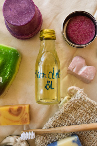 Auf einen Blick: Diese Firmen verkaufen plastikfreie Naturkosmetik, Seifen und co. | Plastikfrei im Badezimmer Part 2 RiekesBlog